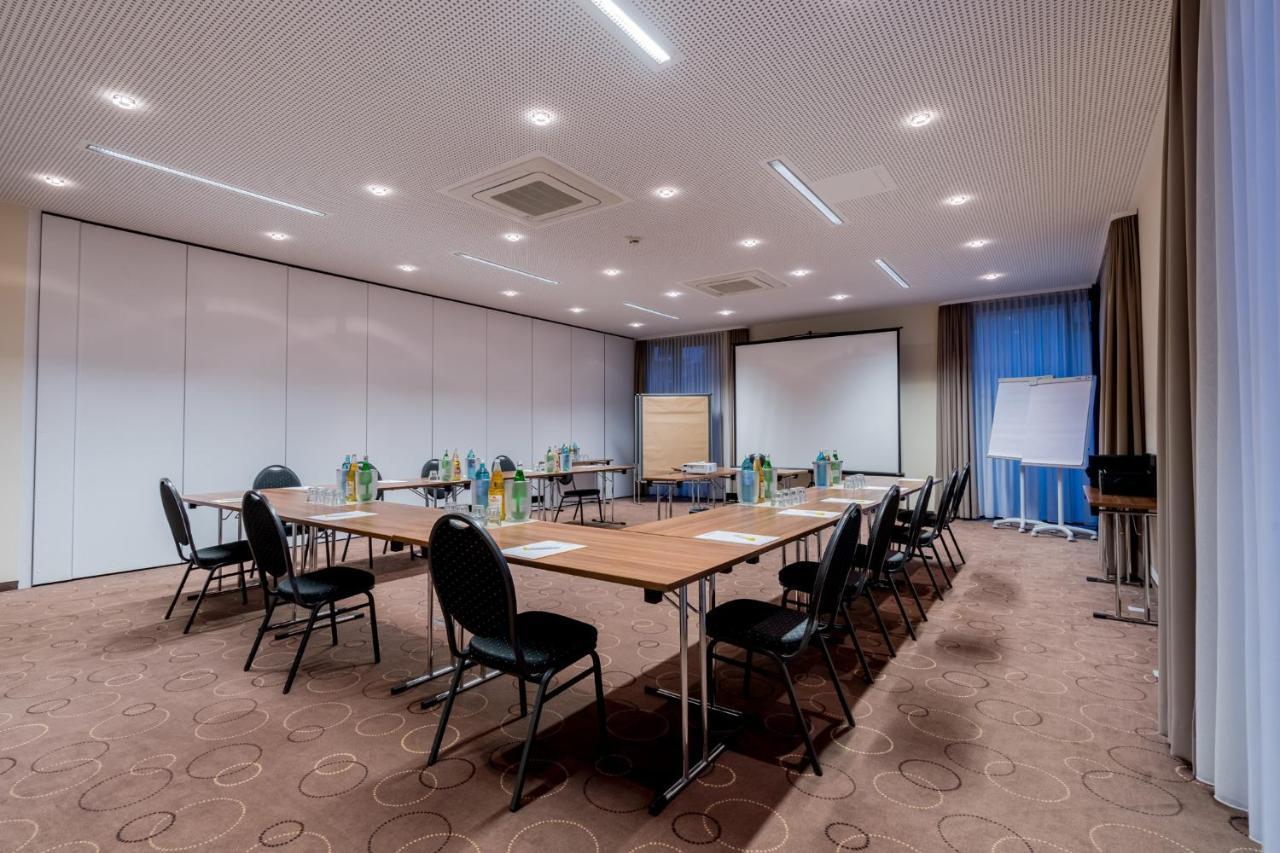 בנסהיים Hotel Bacchus מראה חיצוני תמונה