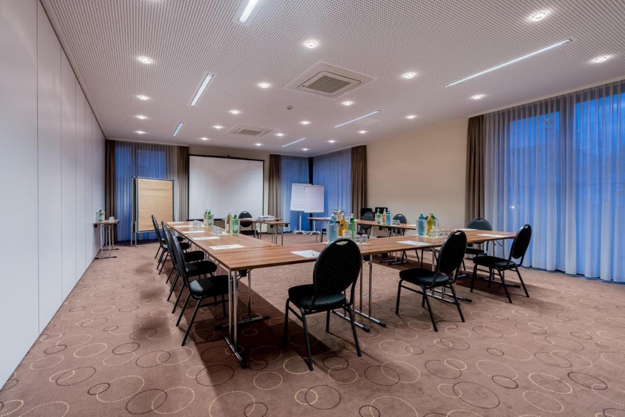 בנסהיים Hotel Bacchus מראה חיצוני תמונה