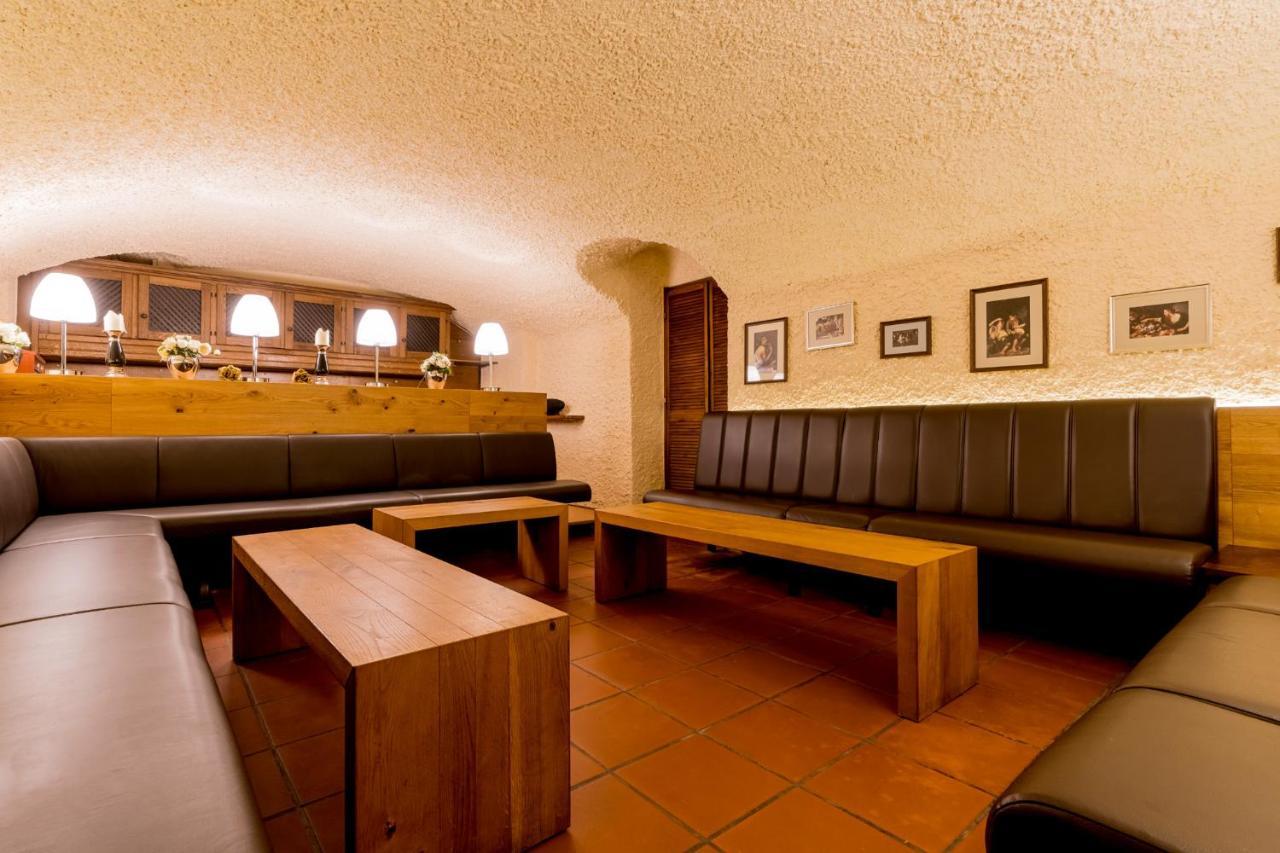 בנסהיים Hotel Bacchus מראה חיצוני תמונה