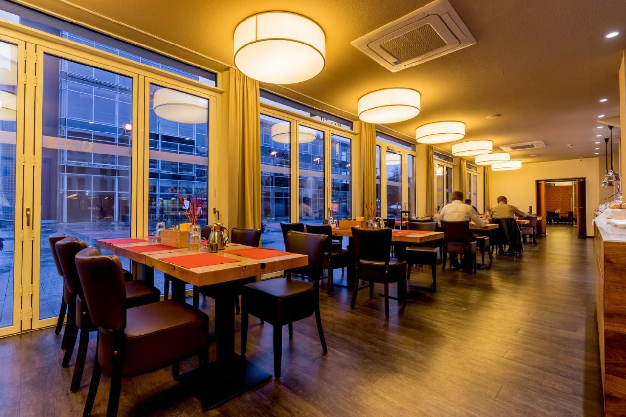 בנסהיים Hotel Bacchus מראה חיצוני תמונה