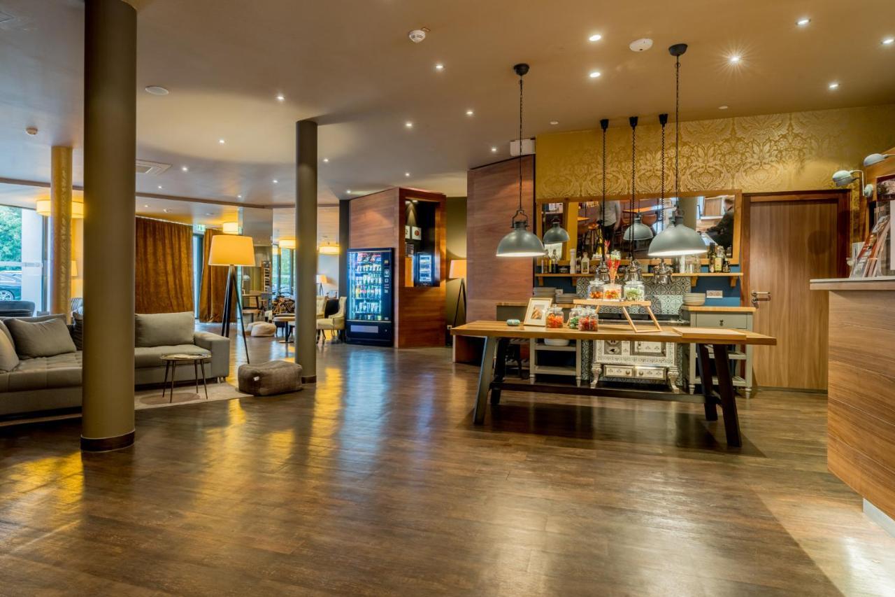 בנסהיים Hotel Bacchus מראה חיצוני תמונה