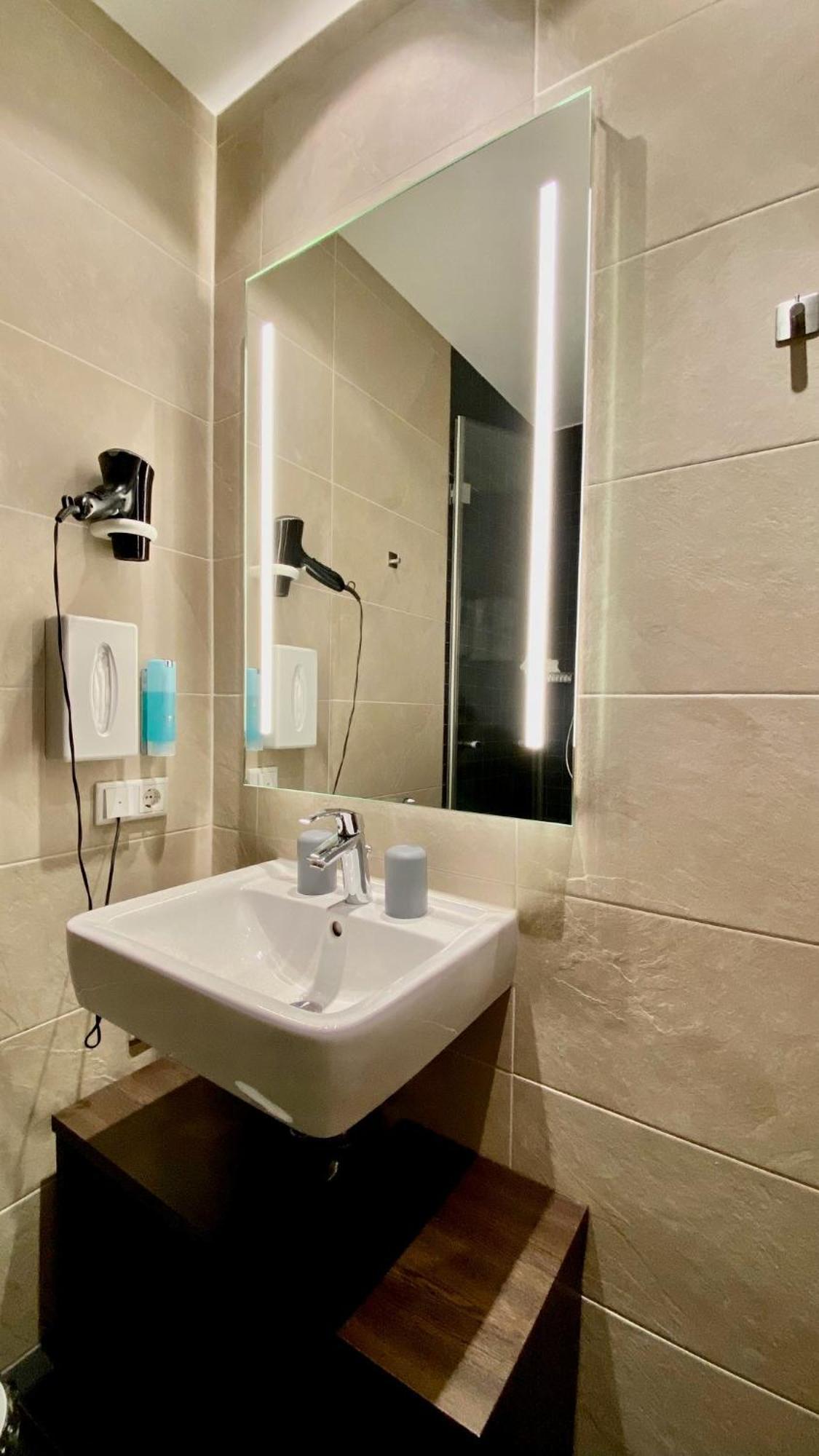 בנסהיים Hotel Bacchus חדר תמונה